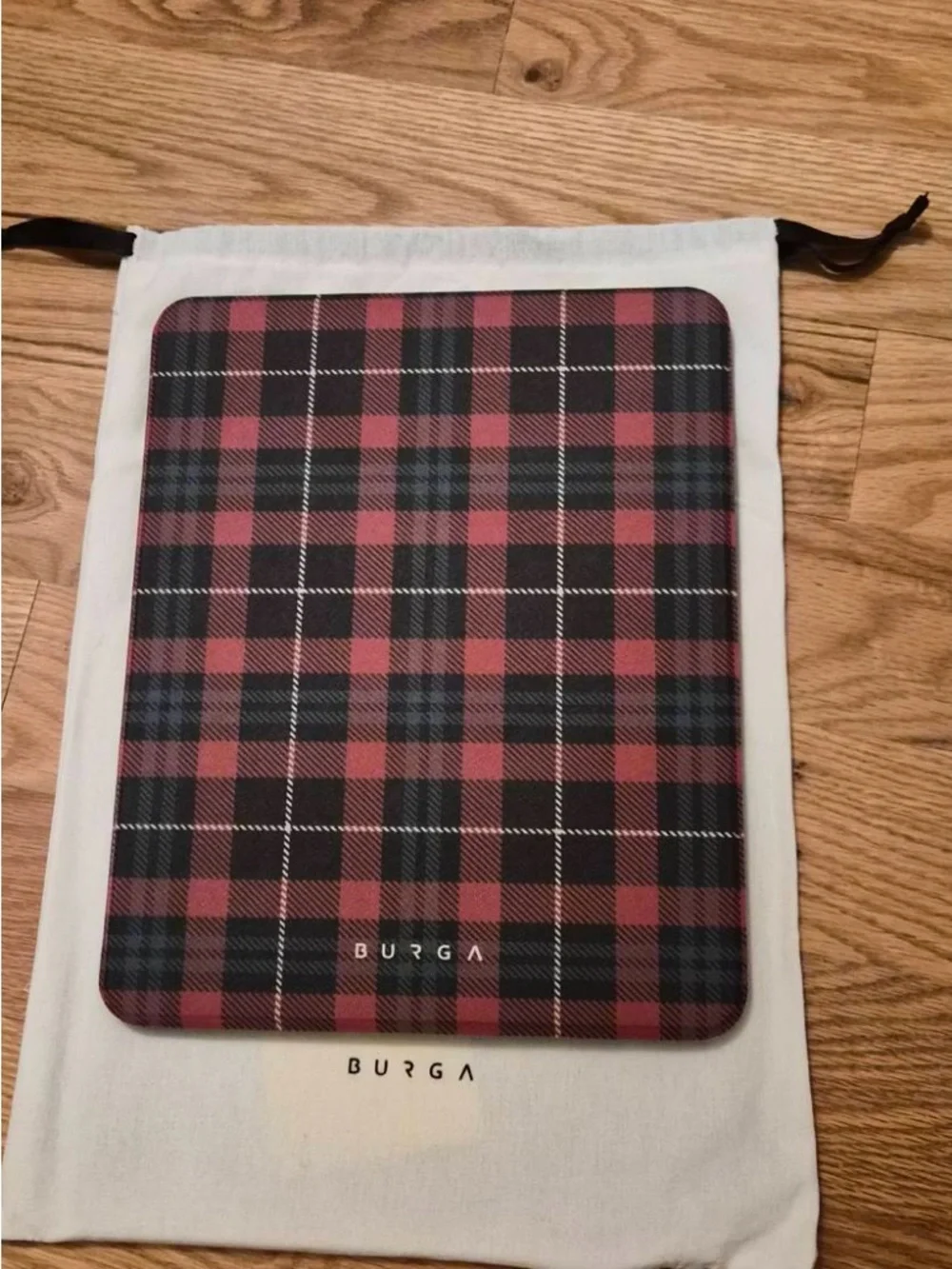 Burga iPad Pro 13 (8/7 gen) case plaid